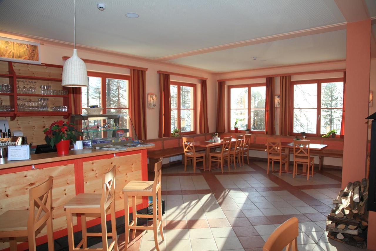 Jufa Hotel Hochrindl Restaurang bild