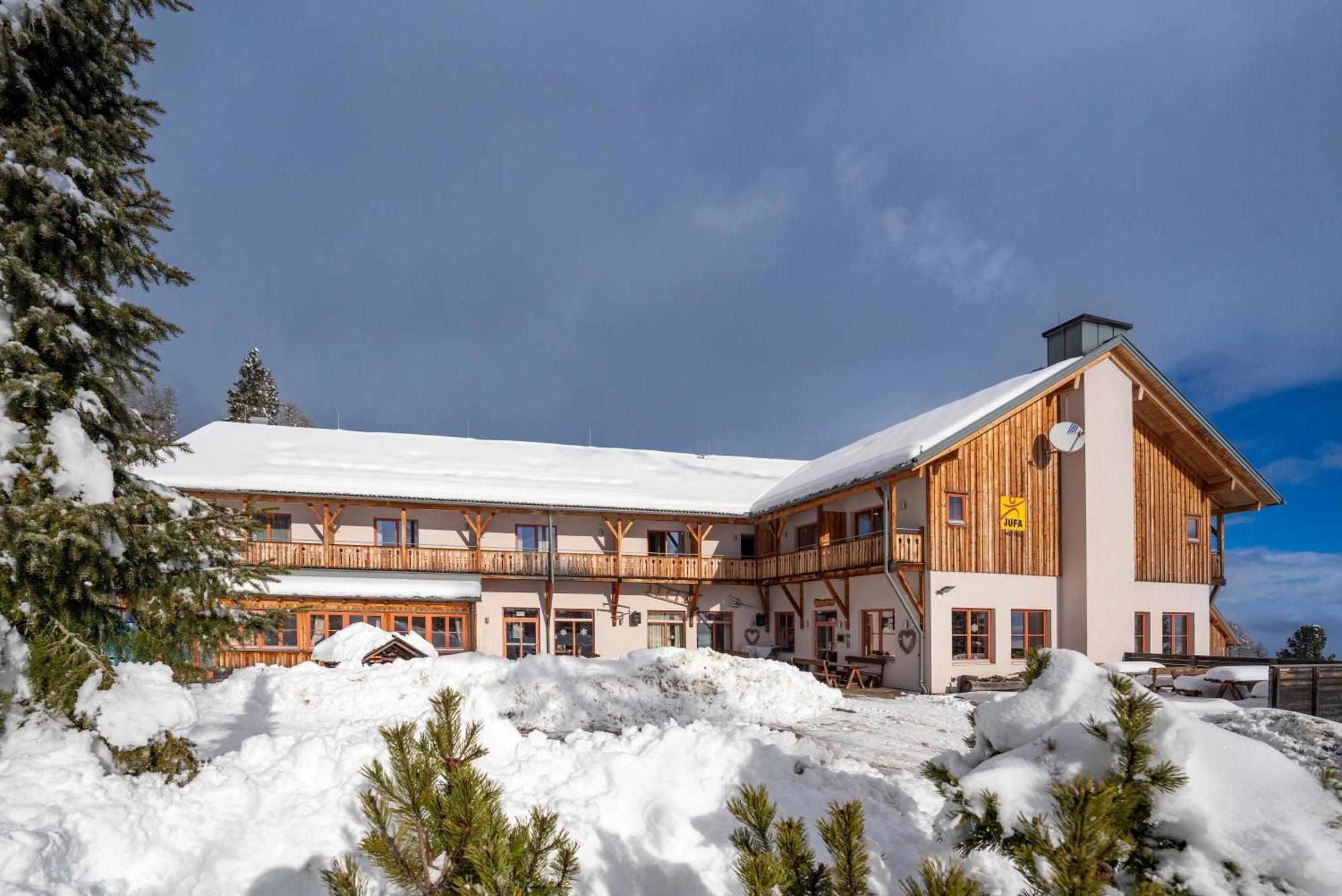 Jufa Hotel Hochrindl Exteriör bild