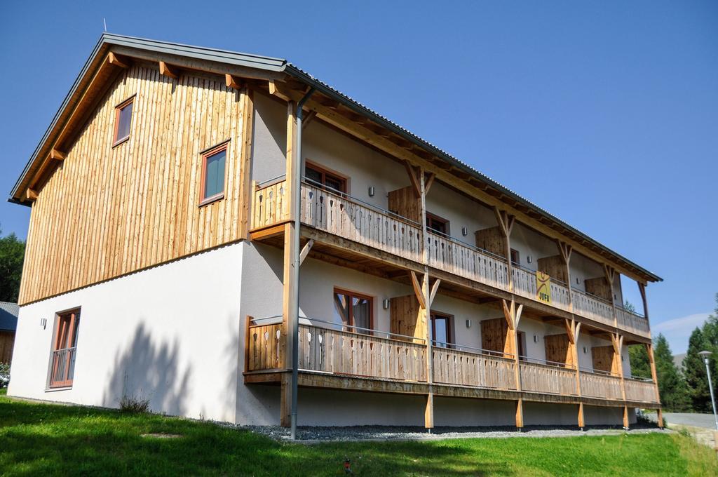 Jufa Hotel Hochrindl Exteriör bild