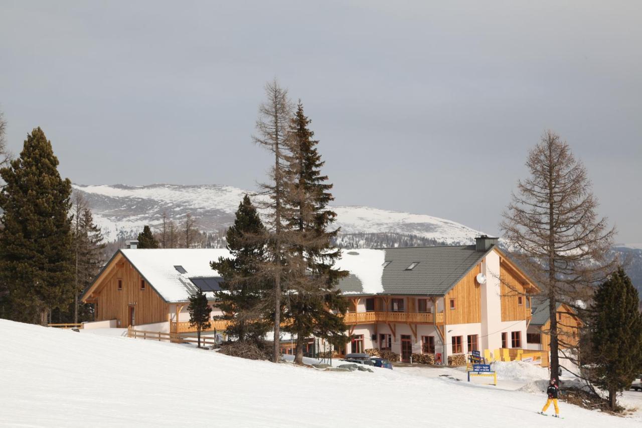 Jufa Hotel Hochrindl Exteriör bild